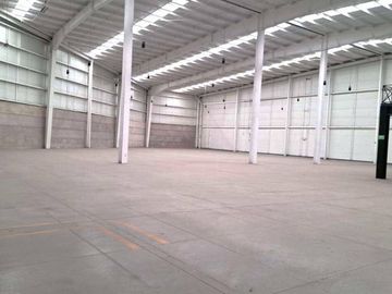 BODEGA A ESTRENAR EN RENTA