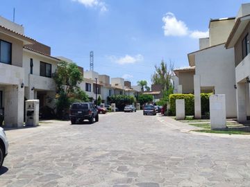 Residencial Los Cántaros | 3 Recámaras • Roof Garden • 3.5 Baños • Cochera para 3 Autos