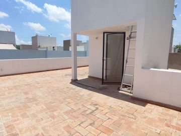 Residencial Los Cántaros | 3 Recámaras • Roof Garden • 3.5 Baños • Cochera para 3 Autos