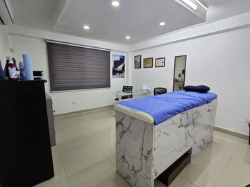 Propiedad comercial en venta en Puerto Vallarta, excelente oportunidad de inversión