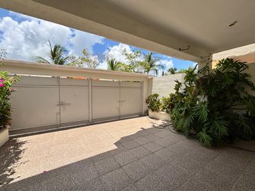 Casa en Venta en Jardines del Sur 1 | Modelo Noni con Jacuzzi y Jardín