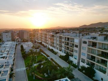 Departamento Amueblado en Renta en Vista Vela, Cabo San Lucas: 3 Recámaras con Vista al Mar