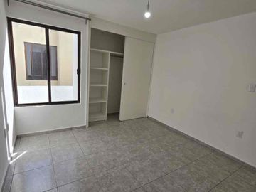 SE VENDE CASA EN LOMA VERDE