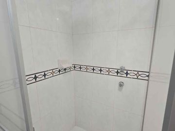 SE VENDE CASA EN LOMA VERDE
