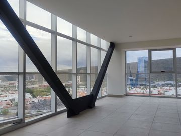 Consultorio Médico en Renta u Oficina | Momentum Centro Sur | 43 m²