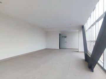 Consultorio Médico en Renta u Oficina | Momentum Centro Sur | 43 m²