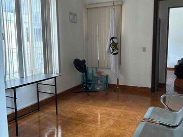 EDIFICIO DE OFICINAS