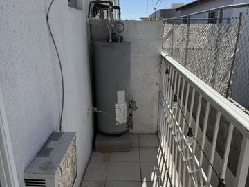 DEPARTAMENTO EN RENTA | PLANTA ALTA