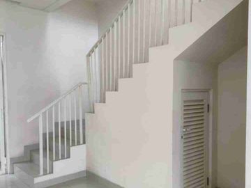 Jual Cepat Rumah 2Lt Minimalis Strategis Murah Nyaman di Griya Galaxy MERR Surabaya