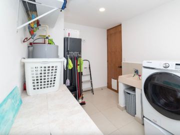 Departamento en Puerto Cancún, golf, club de playa, alberca común, en venta