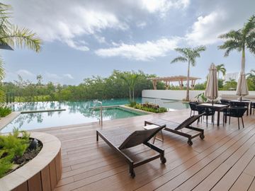Departamento en Puerto Cancún, golf, club de playa, alberca común, en venta