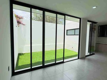 Casa en Venta de 4 habitaciones en Sierra Nogal 2