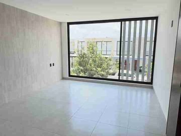 Casa en Venta de 4 habitaciones en Sierra Nogal 2