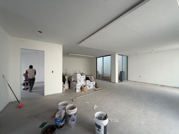 CASA EN VENTA EN PACHUCA EN ESQUINA, CON 6 RECÁMARAS, EQUIPADA, ROOF Y PERGOLA