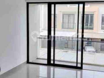 D jual rumah Dallas pik 2
