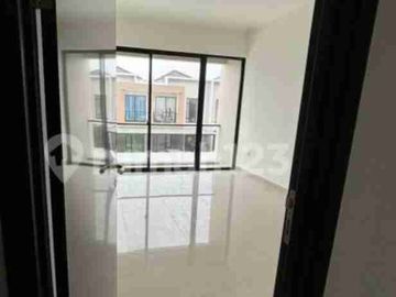 D jual rumah Dallas pik 2