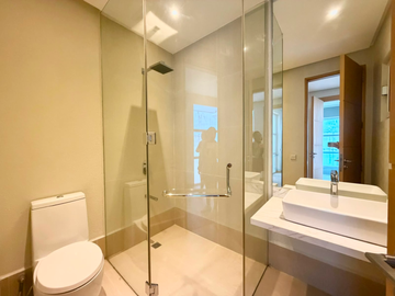 4BR with 3 Carports 3-Storey Townhouse FOR LEASE in M Residences Mowelfund, New Manila, Quezon City