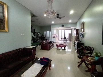 RUMAH BAGUS SIAP HUNI DI CLUSTER SARIJADI DEKAT POLBAN DAN UPI