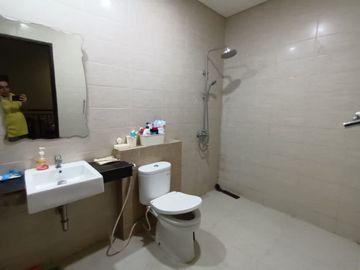 RUMAH BAGUS SIAP HUNI DI CLUSTER SARIJADI DEKAT POLBAN DAN UPI