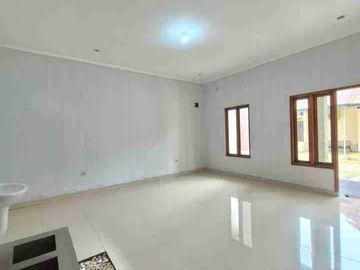 DIJUAL RUMAH MODERN CANTIK MINIMALIS DALAM KOMPLEK CLUSTER DI BINTARO - LOKASI STRATEGIS.