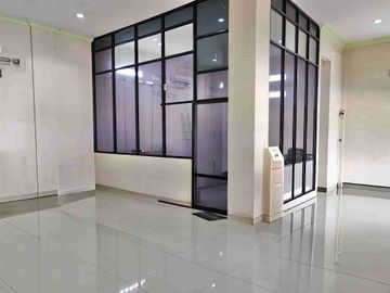 Ruko Gandeng Tepi Jalan Raya Bitung, Cikupa, Tangerang
