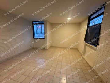Casa de una planta en Renta a pie de calle Oficina o vivienda colonia La Hacienda, cerca de CU y 24 sur,Puebla