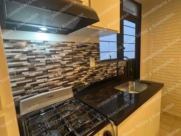 Casa de una planta en Renta a pie de calle Oficina o vivienda colonia La Hacienda, cerca de CU y 24 sur,Puebla