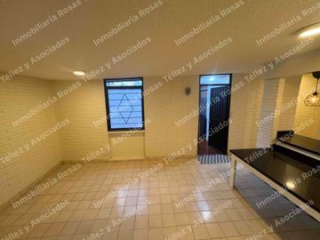 Casa de una planta en Renta a pie de calle Oficina o vivienda colonia La Hacienda, cerca de CU y 24 sur,Puebla
