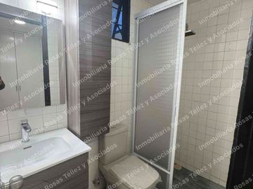 Casa de una planta en Renta a pie de calle Oficina o vivienda colonia La Hacienda, cerca de CU y 24 sur,Puebla