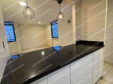 Casa de una planta en Renta a pie de calle Oficina o vivienda colonia La Hacienda, cerca de CU y 24 sur,Puebla