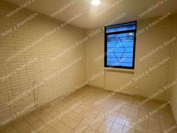 Casa de una planta en Renta a pie de calle Oficina o vivienda colonia La Hacienda, cerca de CU y 24 sur,Puebla