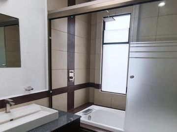 Casa en VENTA, Fracc. Lartesi