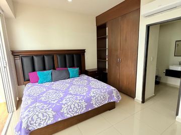 Departamento Amueblado en Venta en el Malecón de Mazatlán | Pórtico Beach Condos