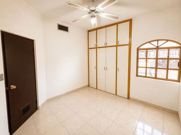 CASA EN VENTA EN PRADOS DE BUGAMBILIA, HERMOSILLO SONORA