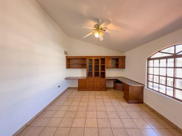 CASA EN VENTA EN PRADOS DE BUGAMBILIA, HERMOSILLO SONORA