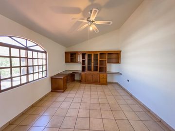 CASA EN VENTA EN PRADOS DE BUGAMBILIA, HERMOSILLO SONORA