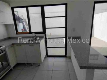 Renta Casa 3 Habitaciones con Amenidades Zakia APT