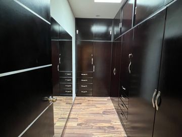 CASA EN RENTA EN JARDINES DE SANTA FE, CERCA DE IBERO, LUX, MONCLAIR, SUBIRE, ALTACIA