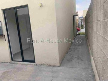 Renta Casa 3 Habitaciones con Amenidades Capital Sur APT