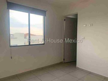 Renta Casa 3 Habitaciones con Amenidades Capital Sur APT