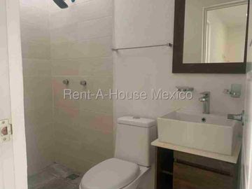 Renta Casa 3 Habitaciones con Amenidades Capital Sur APT