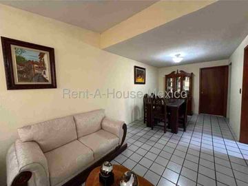 Renta Casa Amueblada 2 Habitaciones un piso Desarrollo San Pablo APT
