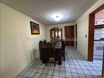 Renta Casa Amueblada 2 Habitaciones un piso Desarrollo San Pablo APT