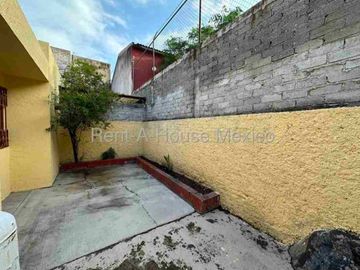 Renta Casa Amueblada 2 Habitaciones un piso Desarrollo San Pablo APT