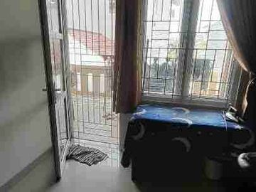 Dijual rumah 2 lantai di poris blok G jalan galaxy raya, tangerang.