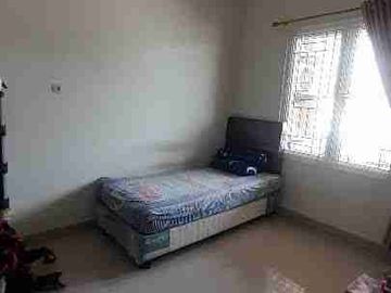 Dijual rumah 2 lantai di poris blok G jalan galaxy raya, tangerang.