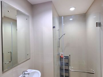 DIJUAL DAN DISEWAKAN CEPAT, APARTERMENT M TOWN SIGNATURE TOWER GALAXY DI GADING SERPONG.