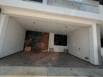 Casa Amueblada en Venta en Coto Atlántico | Precio de Oportunidad