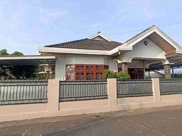 Dijual rumah fully furnished siap huni posisi hook di jalan Tanjung Sari 2 dekat Saptamarga Palembang