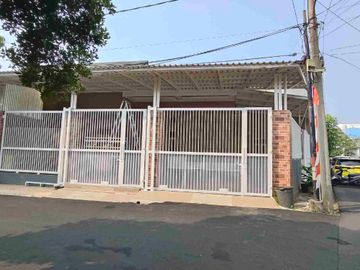 Di sewakan rumah cluster Barleria gading Serpong Tangerang Selatan